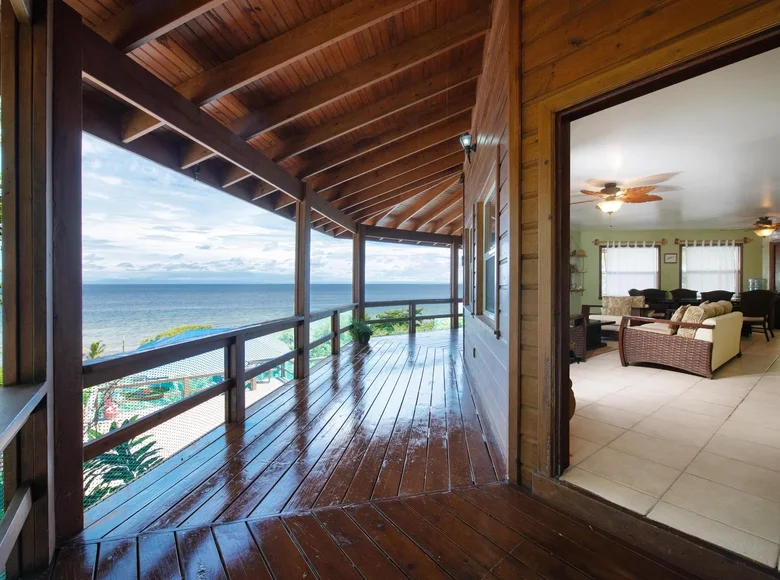 4 bedroom house 204 m² Calabash Bight, Honduras