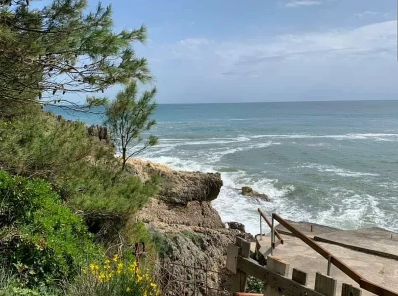 Atterrir  Ulcinj, Monténégro