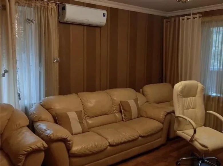 Wohnung 3 Zimmer 712 m² Sjewjerodonezk, Ukraine