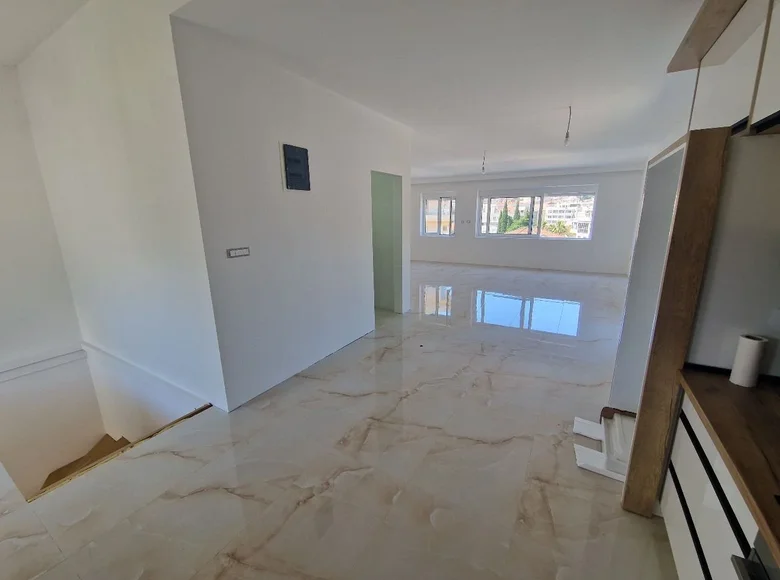 Doppelhaus 3 Schlafzimmer 160 m² Budva, Montenegro