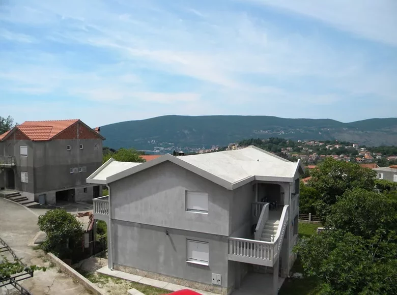 2 bedroom house 130 m² Montenegro, Montenegro