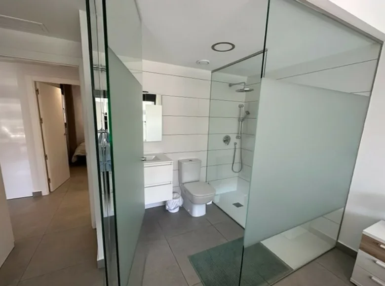 Mieszkanie 2 pokoi 70 m² Orihuela, Hiszpania