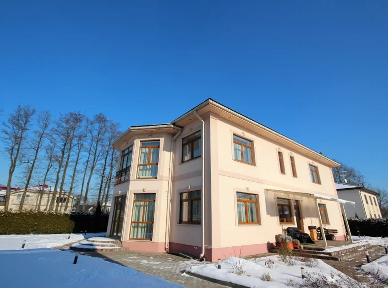 Villa de 6 chambres 450 m² Riga, Lettonie