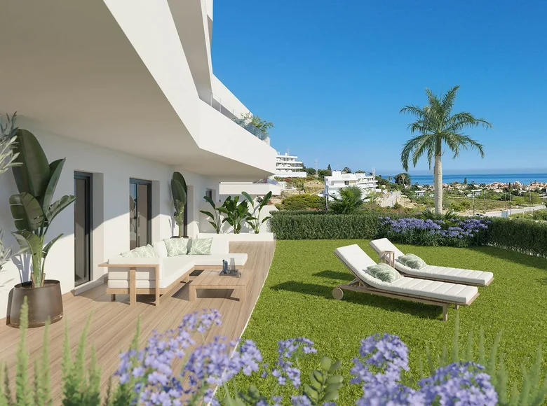 3 bedroom apartment  Estepona, Spain