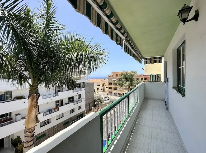 3 bedroom apartment 98 m² Adeje, Spain