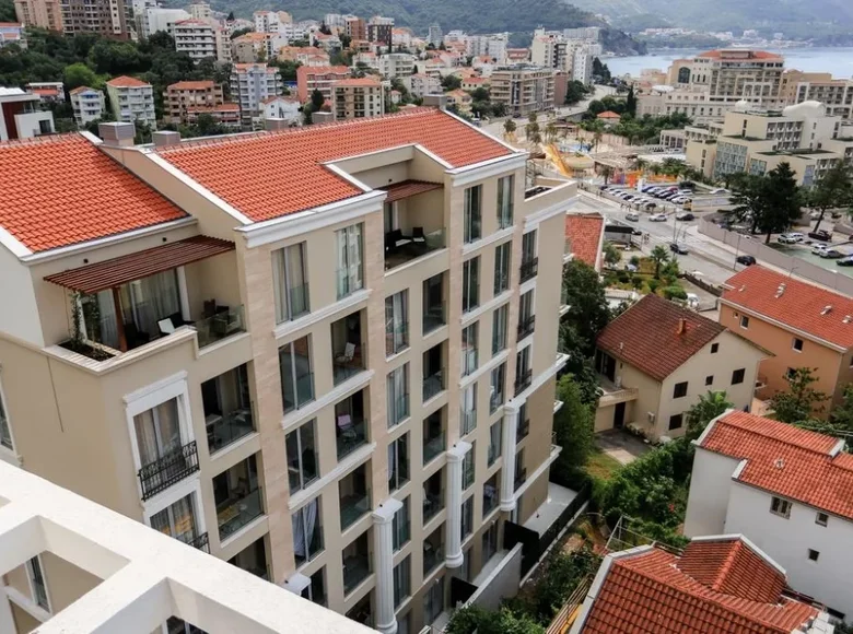 2 bedroom apartment 41 m² Budva Municipality, Montenegro