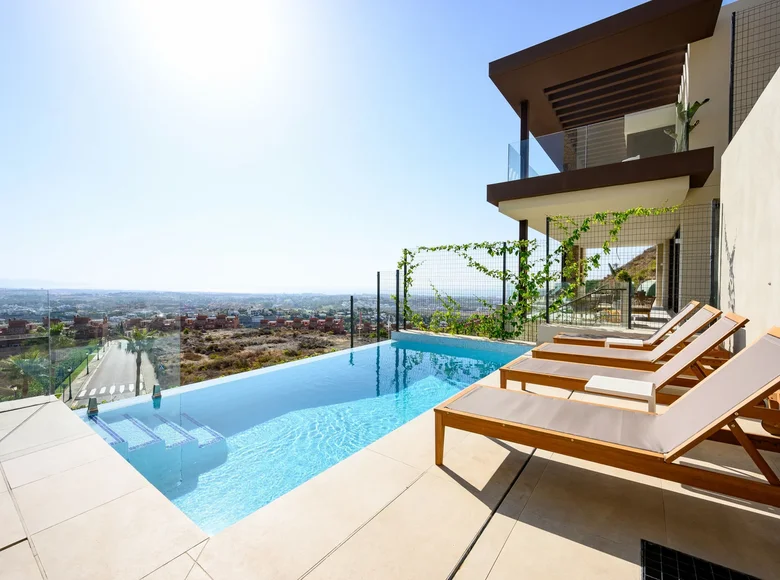 4 bedroom Villa 607 m² Benahavis, Spain