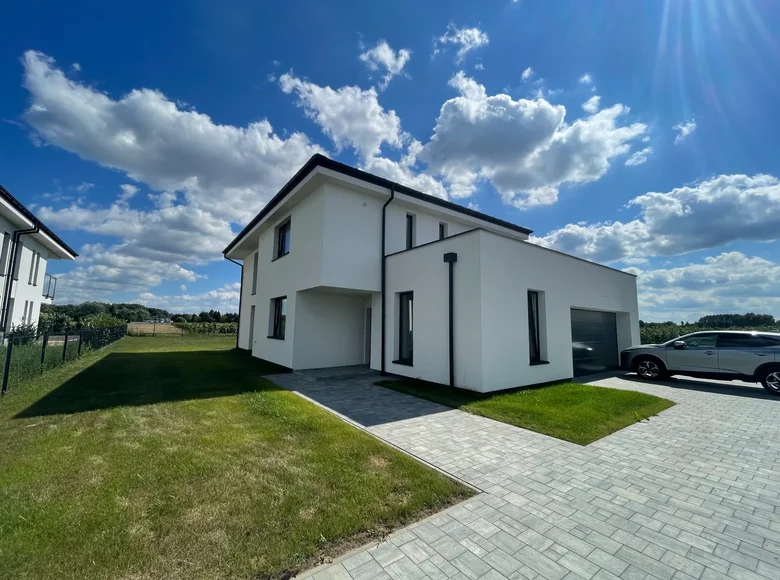 6-Zimmer-Villa 230 m² Warschau, Polen