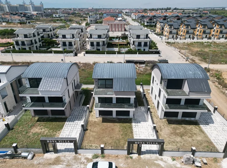6-Zimmer-Villa 300 m² Serik, Türkei