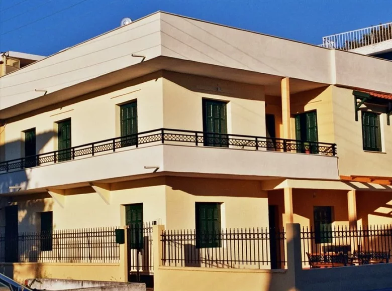 Casa de campo 11 habitaciones 360 m² Neos Panteleimonas, Grecia
