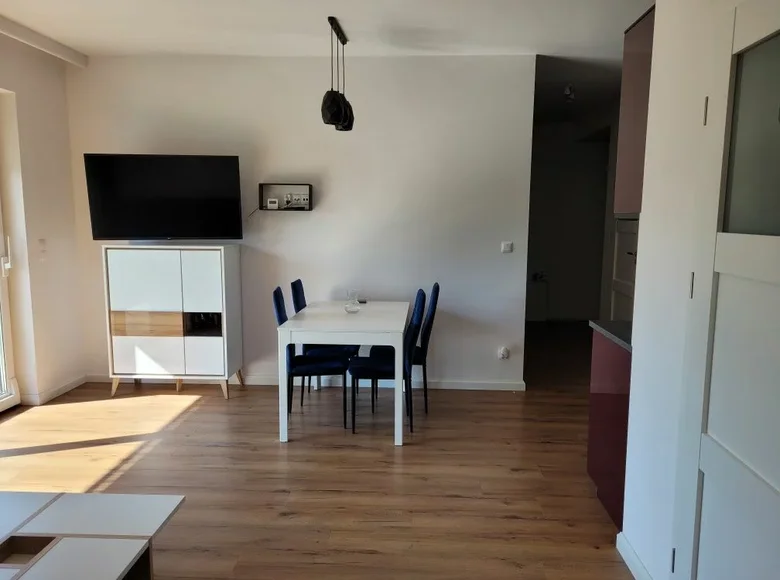 Mieszkanie 3 pokoi 61 m² w Wrocław, Polska