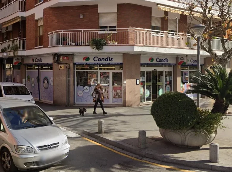 Commercial project in Barcelona area