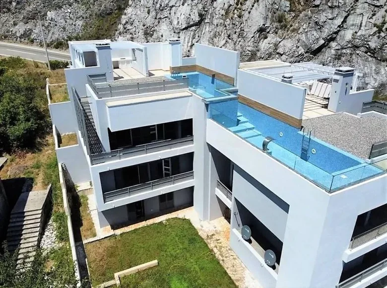 Villa 7 habitaciones 339 m² Kotor, Montenegro