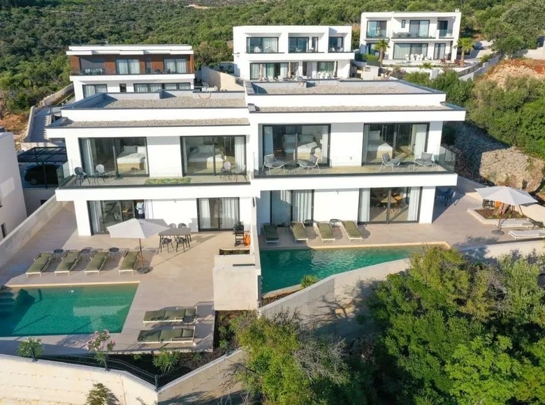 6 bedroom villa 576 m² Karlobag, Croatia