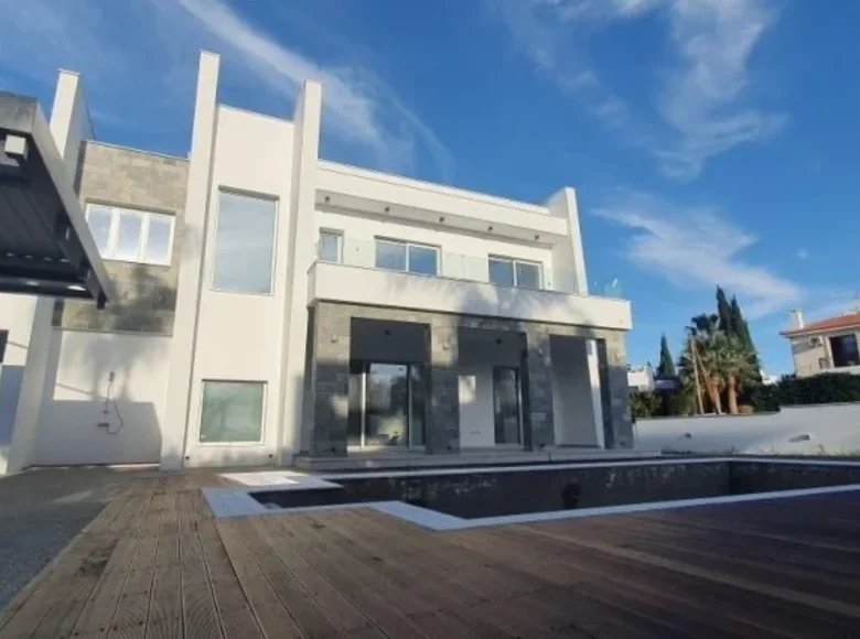 Maison 5 chambres 265 m² Paralímni, Chypre