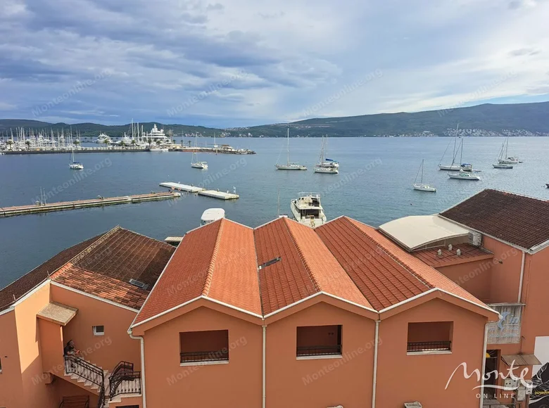Apartamento 3 habitaciones 63 m² Tivat, Montenegro