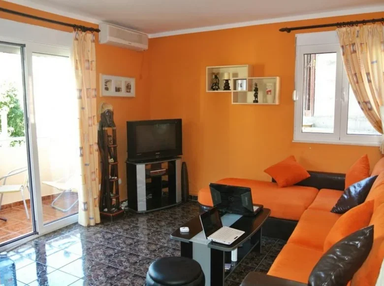 2 bedroom apartment 80 m² Budva, Montenegro