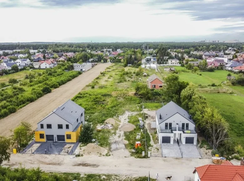 Atterrir 717 m² Skorzewo, Pologne