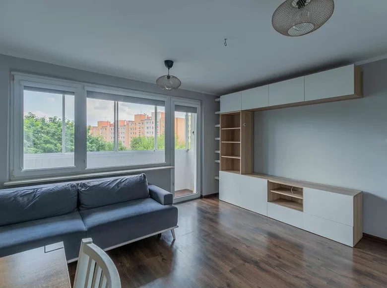 Apartamento 2 habitaciones 46 m² en Varsovia, Polonia