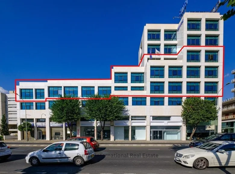 Bureau 1 229 m² à Nicosie, Chypre