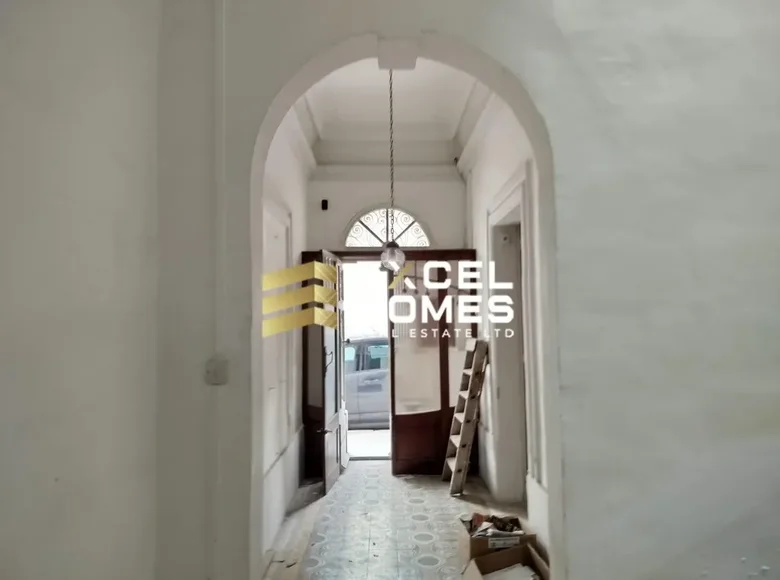 3 bedroom townthouse  Hamrun, Malta