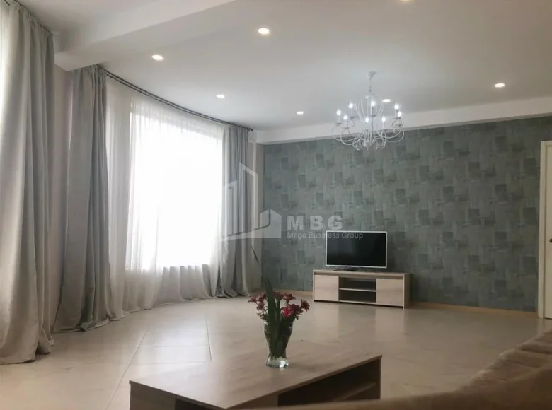 5 bedroom villa 610 m² Tbilisi, Georgia