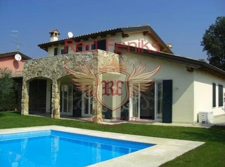 4-Zimmer-Villa 170 m² Garda, Italien