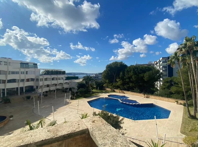 Mieszkanie 2 pokoi 85 m² Bendinat, Hiszpania