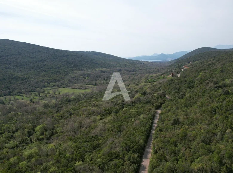 Land  Kovaci, Montenegro