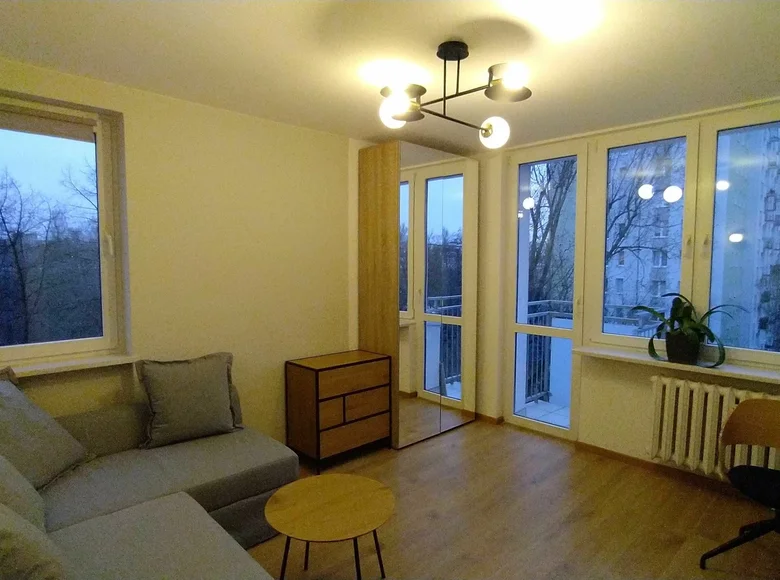 3 room apartment 47 m² in Warsaw, Poland