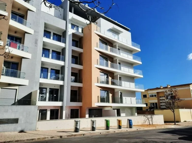 Mieszkanie 3 pokoi 134 m² Cascais, Portugalia