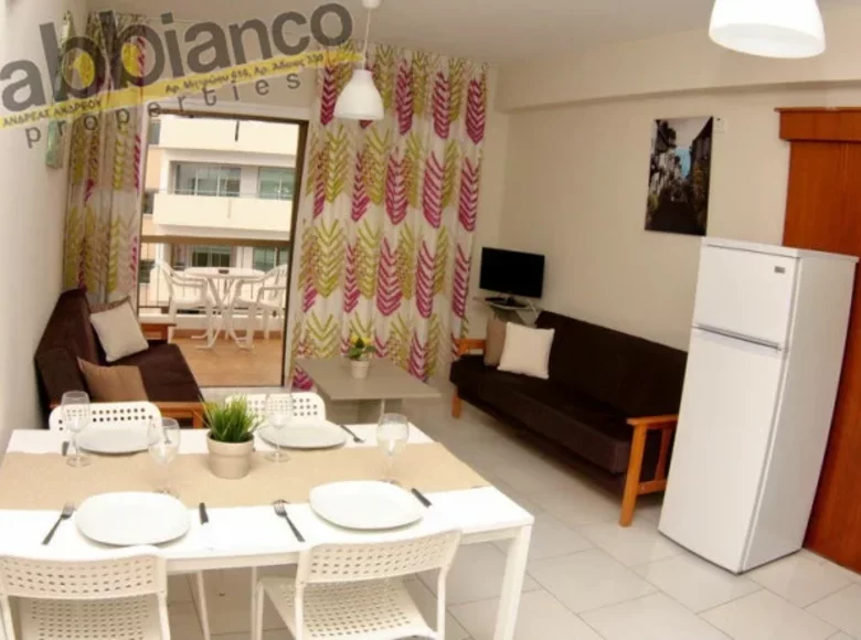Apartment 20 rooms 1 100 m² Larnaca, Cyprus