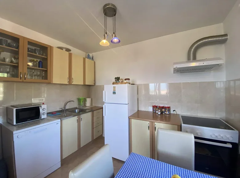 Haus 4 Schlafzimmer 160 m² Lustica, Montenegro