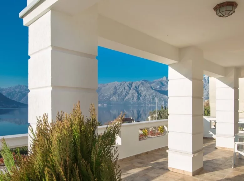 6 bedroom villa 536 m² Montenegro, Montenegro