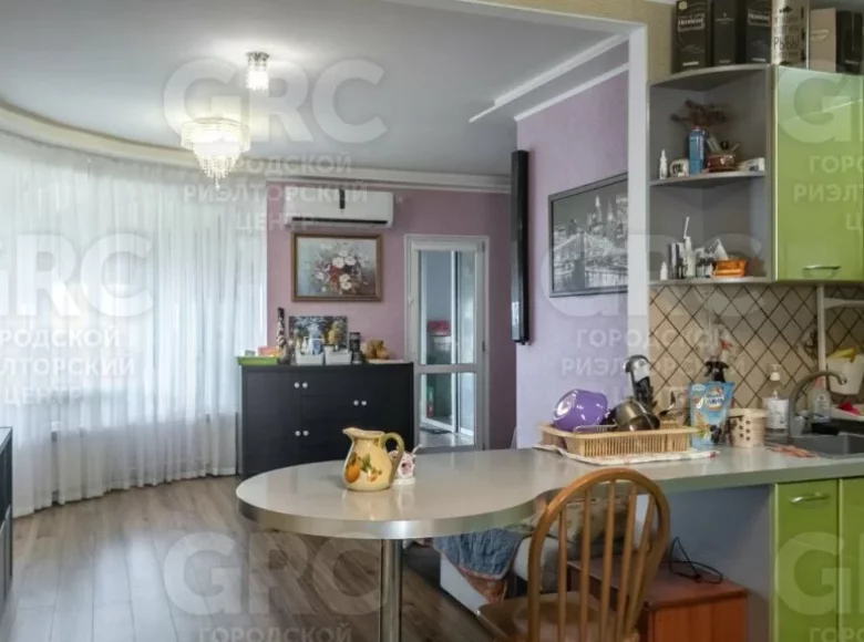 3 room apartment 130 m² Sochi, Russia