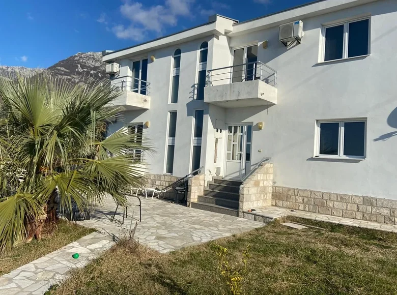 Haus 6 Schlafzimmer  Sutomore, Montenegro