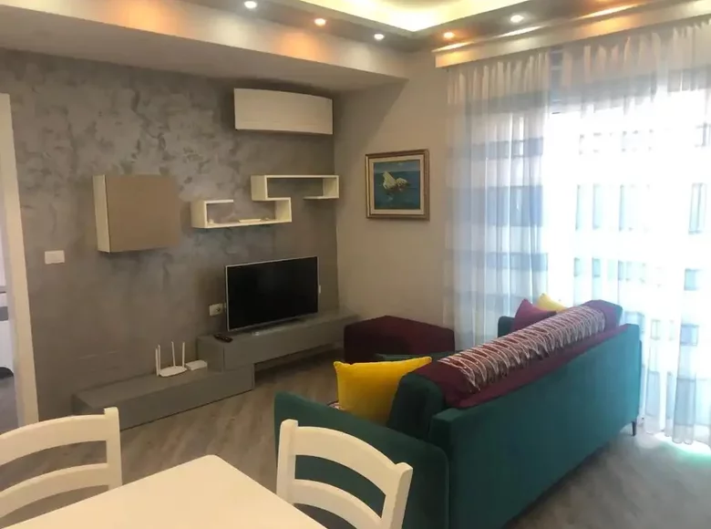 Mieszkanie 3 pokoi 88 m² Wlora, Albania