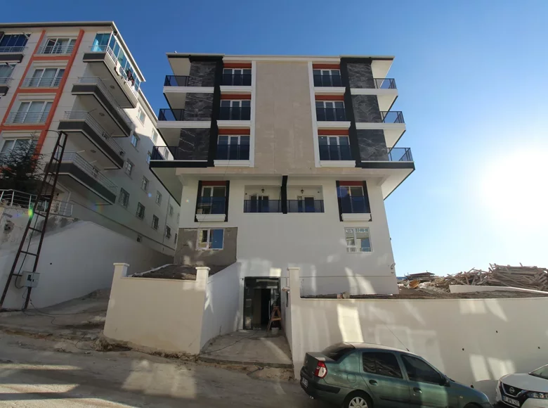 3 bedroom apartment 150 m² Altindag, Turkey