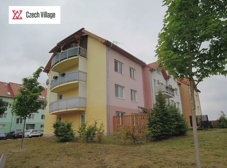 Mieszkanie 3 pokoi 108 m² Hustopece, Czechy