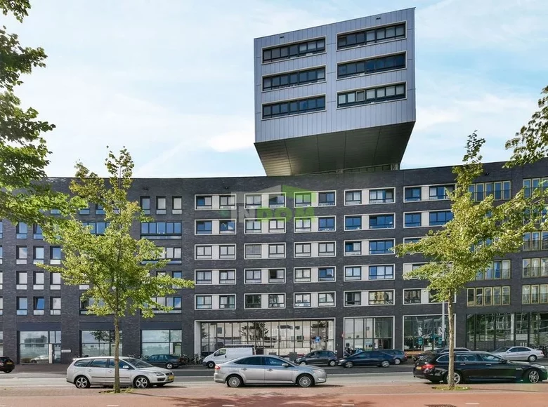 Mieszkanie 3 pokoi 87 m² Amsterdam, Holandia