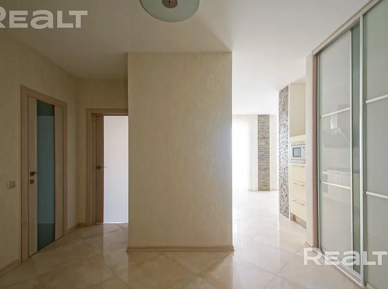 2 room apartment 68 m² Minsk, Belarus