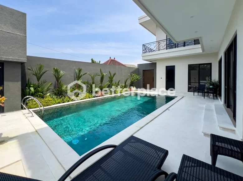 3-Schlafzimmer-Villa  Kerobokan, Indonesien