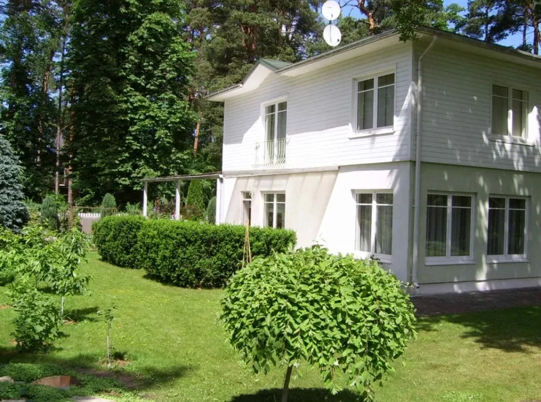 Casa 4 habitaciones 280 m² Jurmala, Letonia