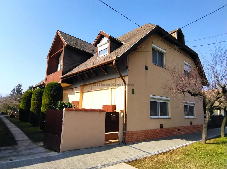 9 room house 300 m² Balatonlelle, Hungary