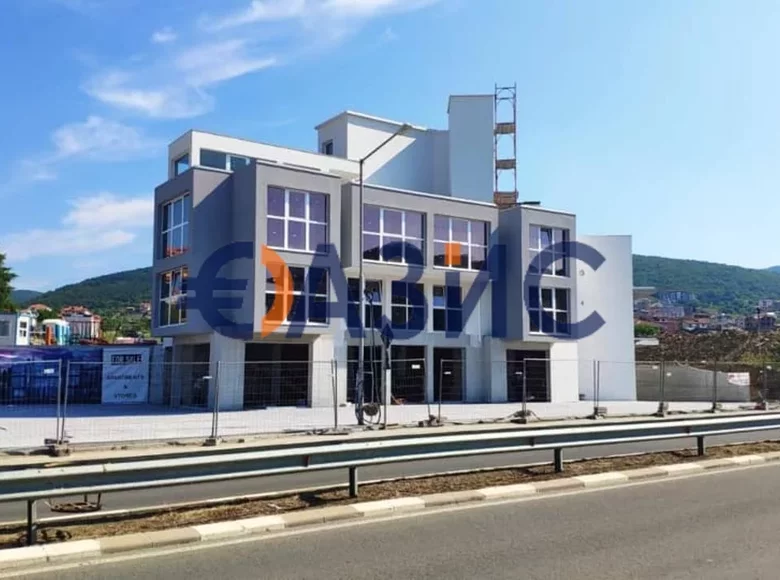 Commercial property 21 m² in Sveti Vlas, Bulgaria