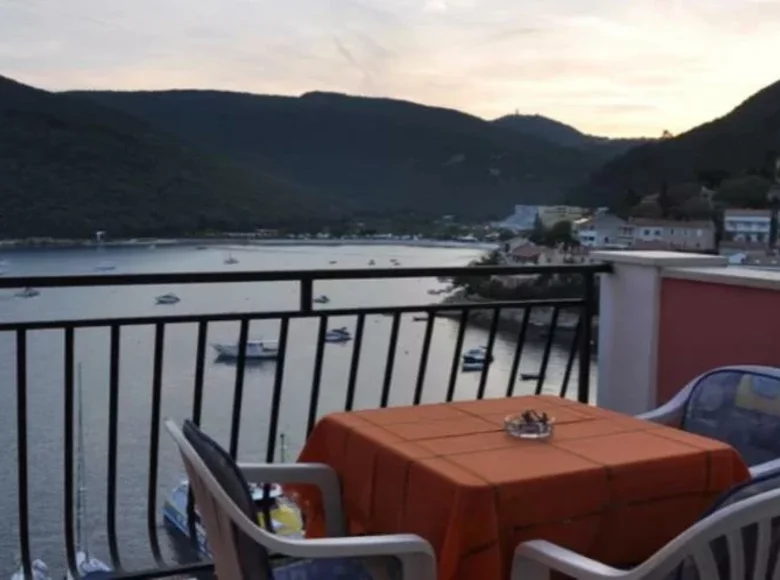 Hotel 270 m² Rabac, Kroatien