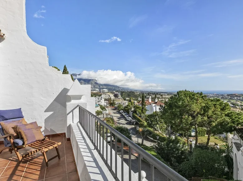 2 bedroom apartment 147 m² Marbella, Spain