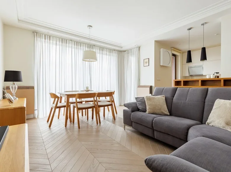 Wohnung 3 zimmer 81 m² Warschau, Polen