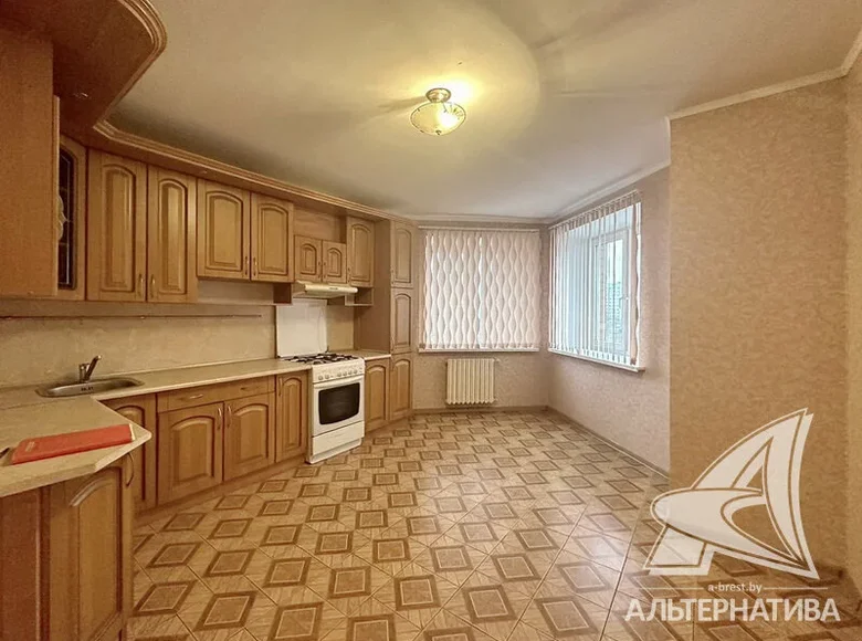 Квартира 2 комнаты 68 м² Брест, Беларусь