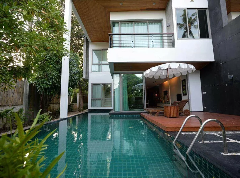3 bedroom villa 58 450 m² Phuket, Thailand